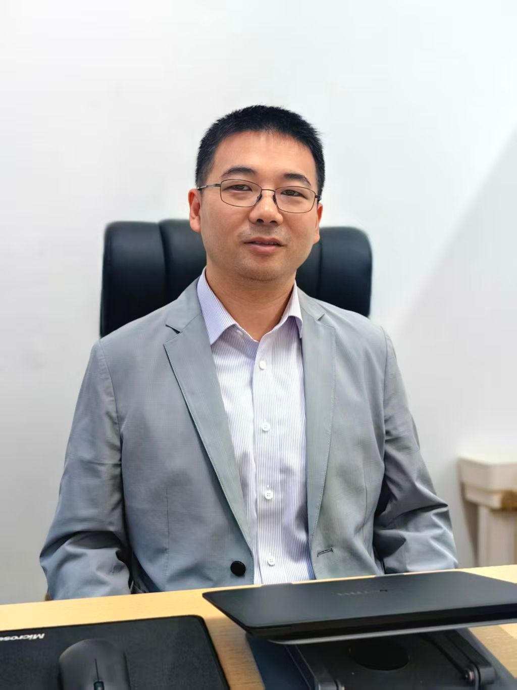王佳